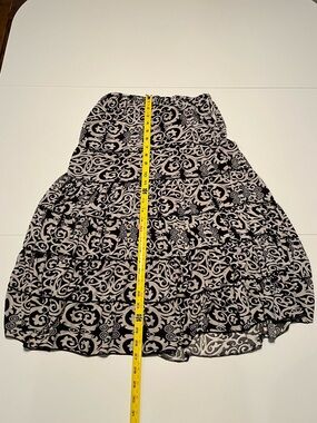 Metro Wear Black and White Printed Midi A-Line Skirt